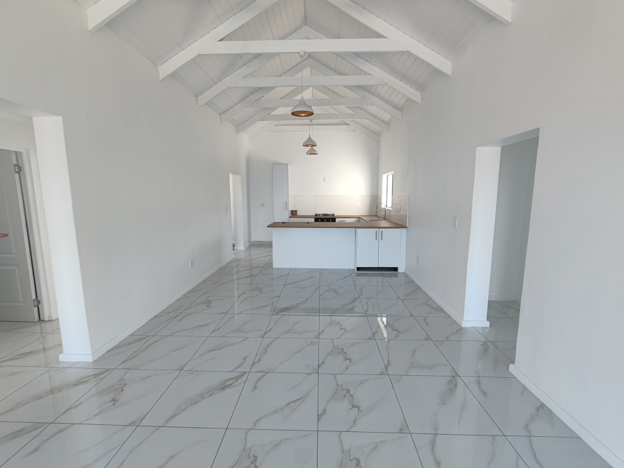 3 Bedroom Property for Sale in Hoogland Western Cape